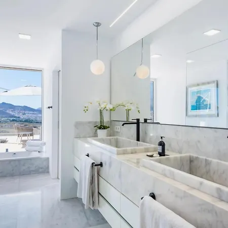 Luxliving Tenerife Serenas فيلة أذيخي